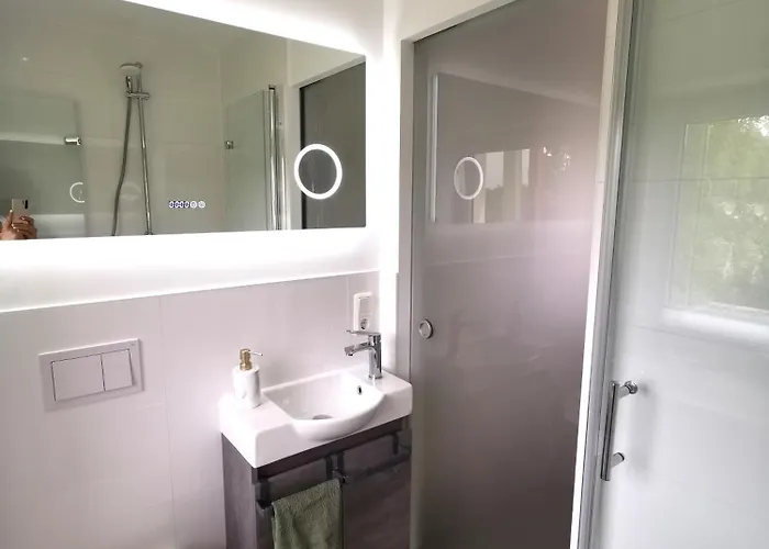 Waldblick Semesterbostad Güntersberge